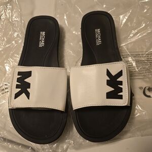 Michael Kors White and Black MK Slide Sandals Size 7 New Without Box